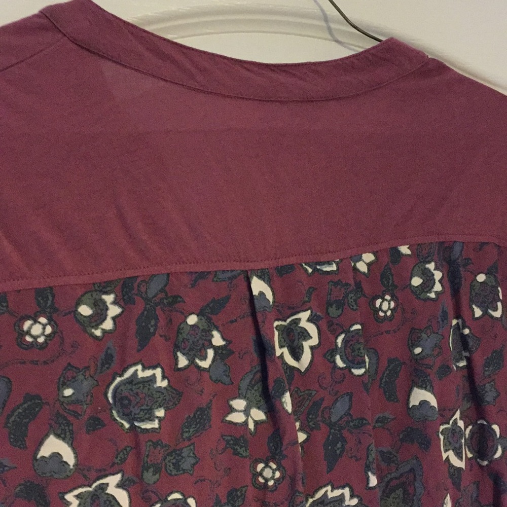 Shirt - Picture 4 of 6